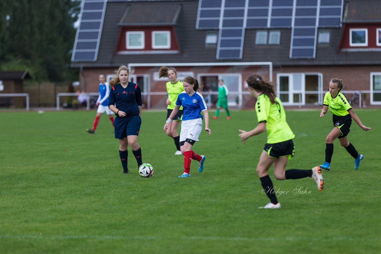 Bild 212 - B-Juniorinnen TSV Schoenberg - Holstein Kiel : Ergebnis: 0:23